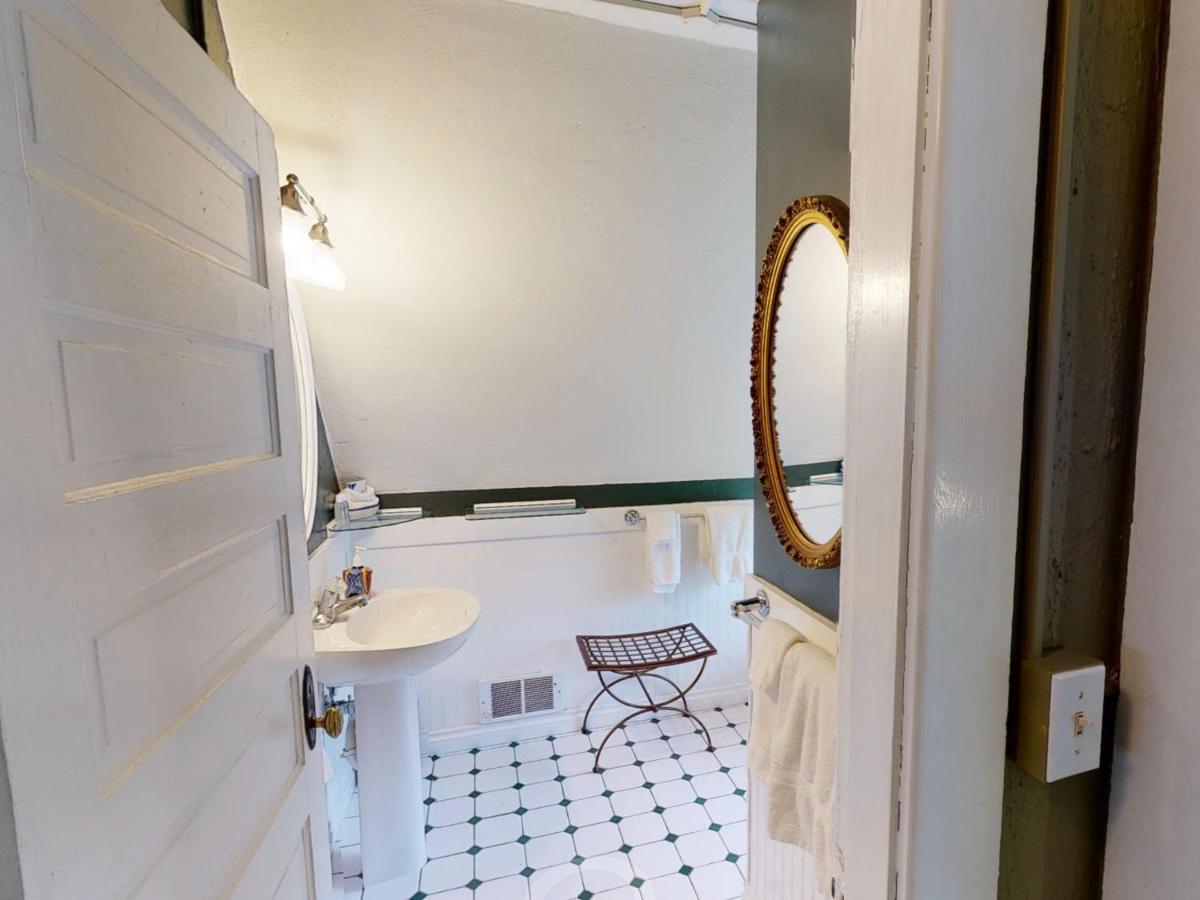 Bed and Breakfast Cecil Bacon Manor Seattle Esterno foto
